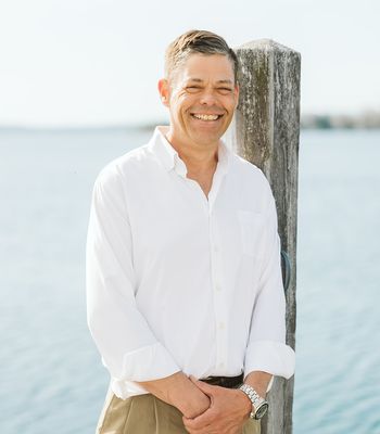 Portrait of Tom Brian, Sales Agent.